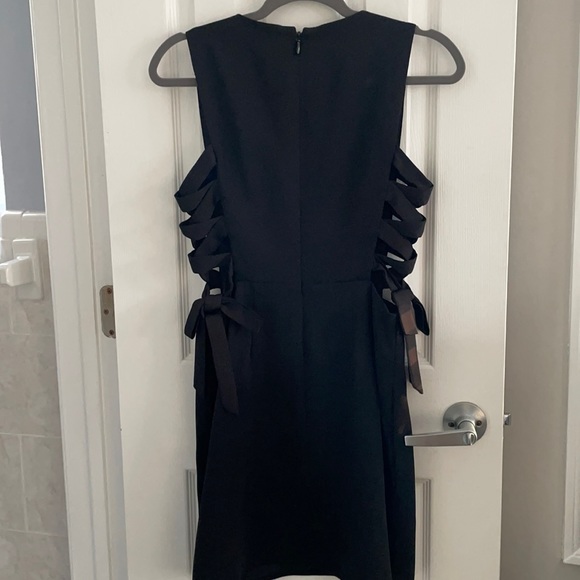 size 4 bcbg dress black dress w/ open detailed sides (near ribs) retail $350 - Picture 3 of 3